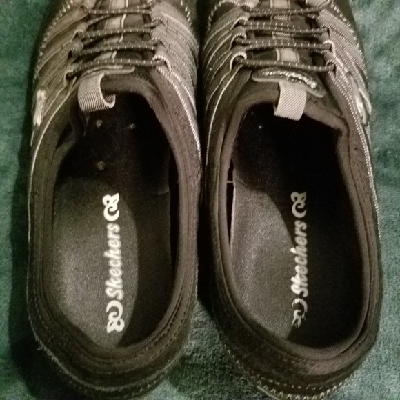 Skechers EUC 8.5 Hot Ticket Bikers black shoes - Picture 5 of 8